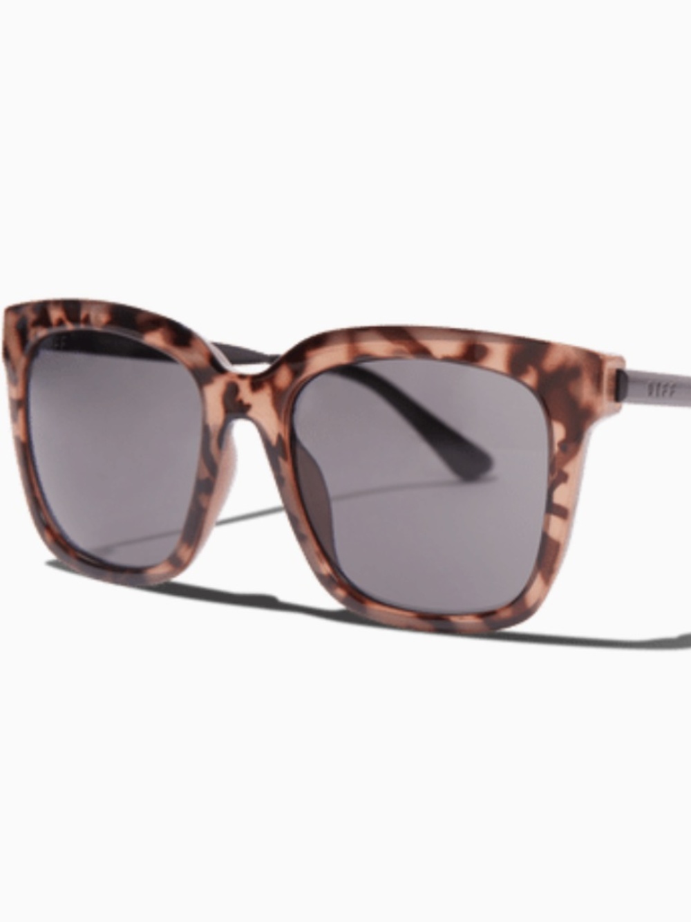 NEW DIFF CHARITABLE EYEWEAR HAILEY Sunglasses